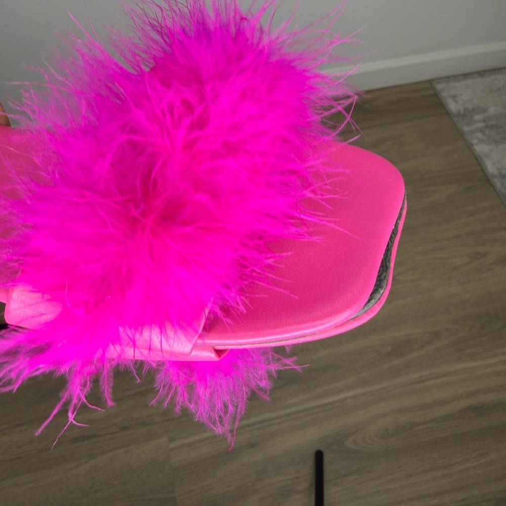 Nordstrom Vibrant Pink Feathered Sandals - Picture 8 of 9